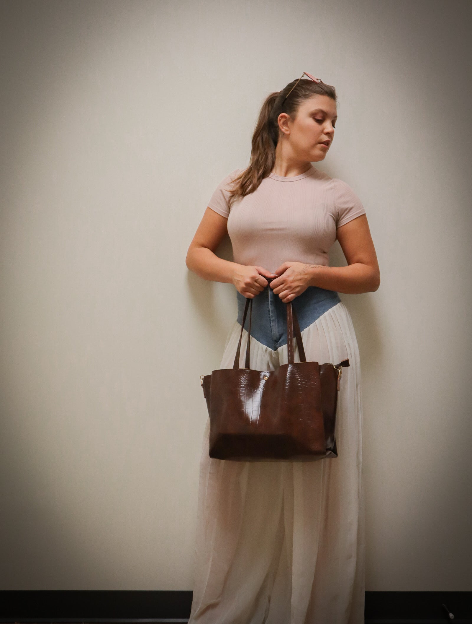 Runway Muse Tote Bag Vintage Brown